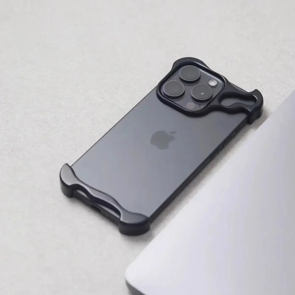 Open titanium steel case - iDevice Hub